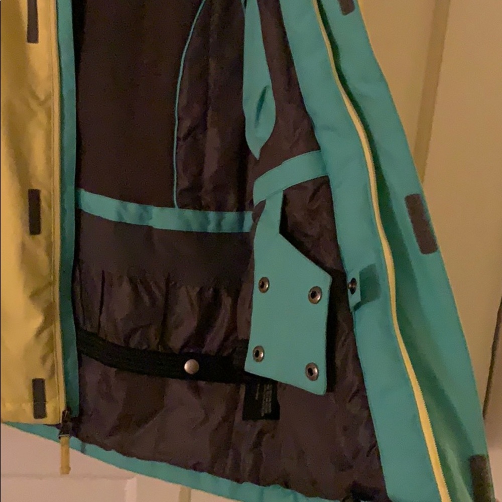 Ski Jacket - Picture 2 of 7